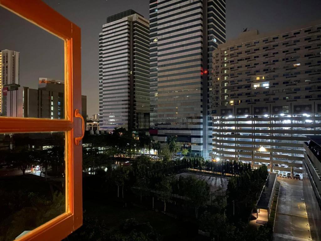 Rest@Ratchada Hotel Bangkok Exterior foto